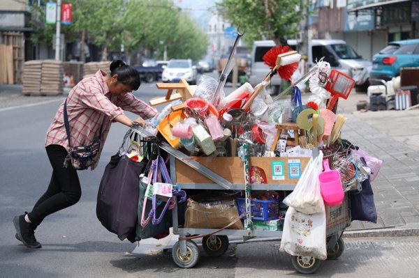 嘉正网 “菜场作家”陈慧：那个骑摩托车进货的女人太彪悍了！